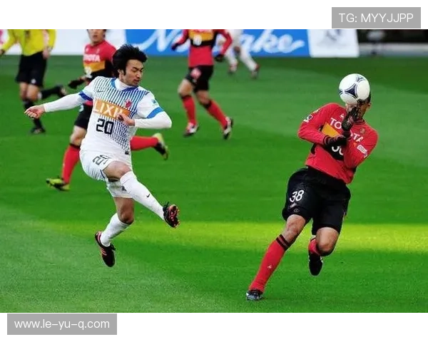 浦和红钻主场火力全开，场均3球谁人能挡？柏雷素尔如何破局