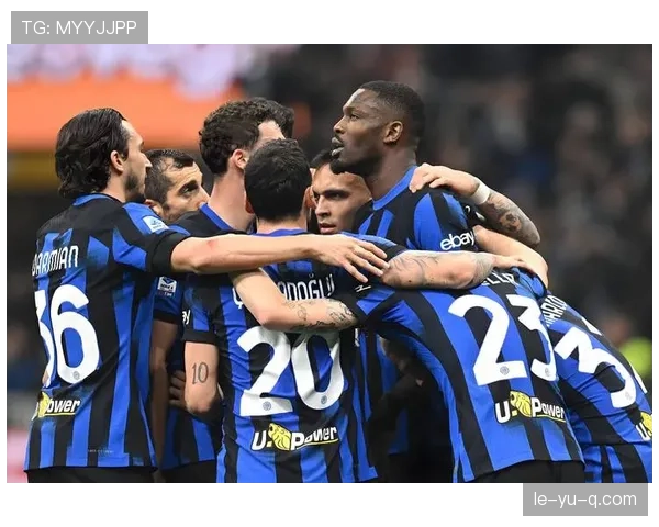 国米球迷热情助威，球队状态回暖迎战意甲劲敌