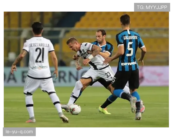 劳塔罗背身支点作用与战术价值解析